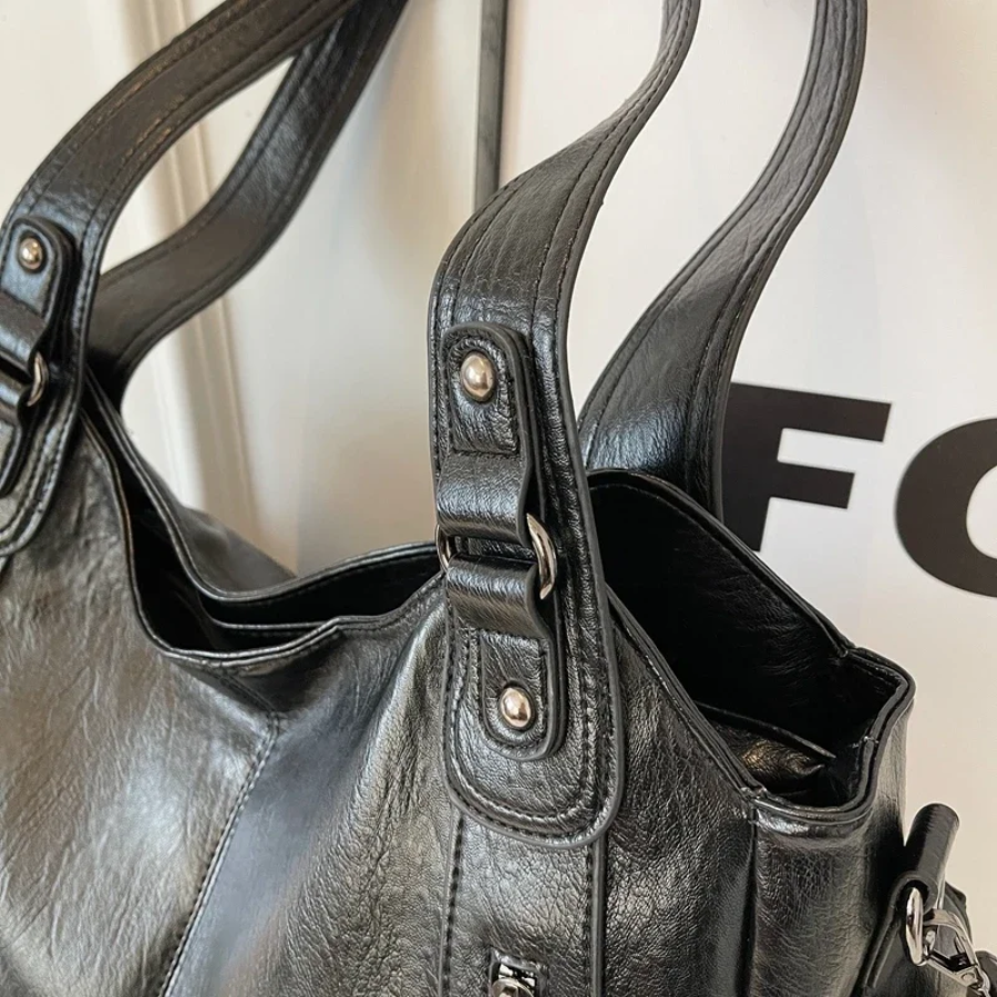 Dakota - Shoulder Bag