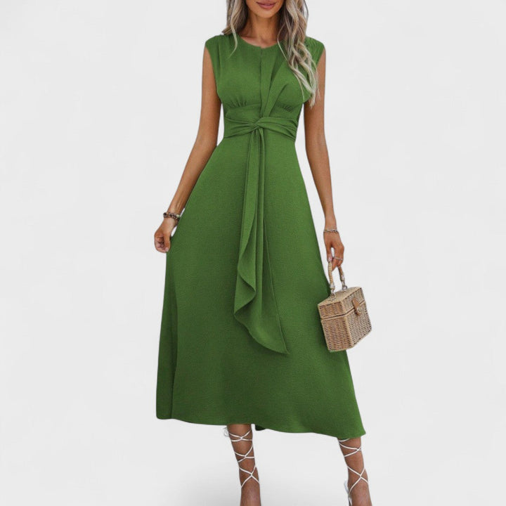 Andrea - Elegant sleeveless long dress with round neckline