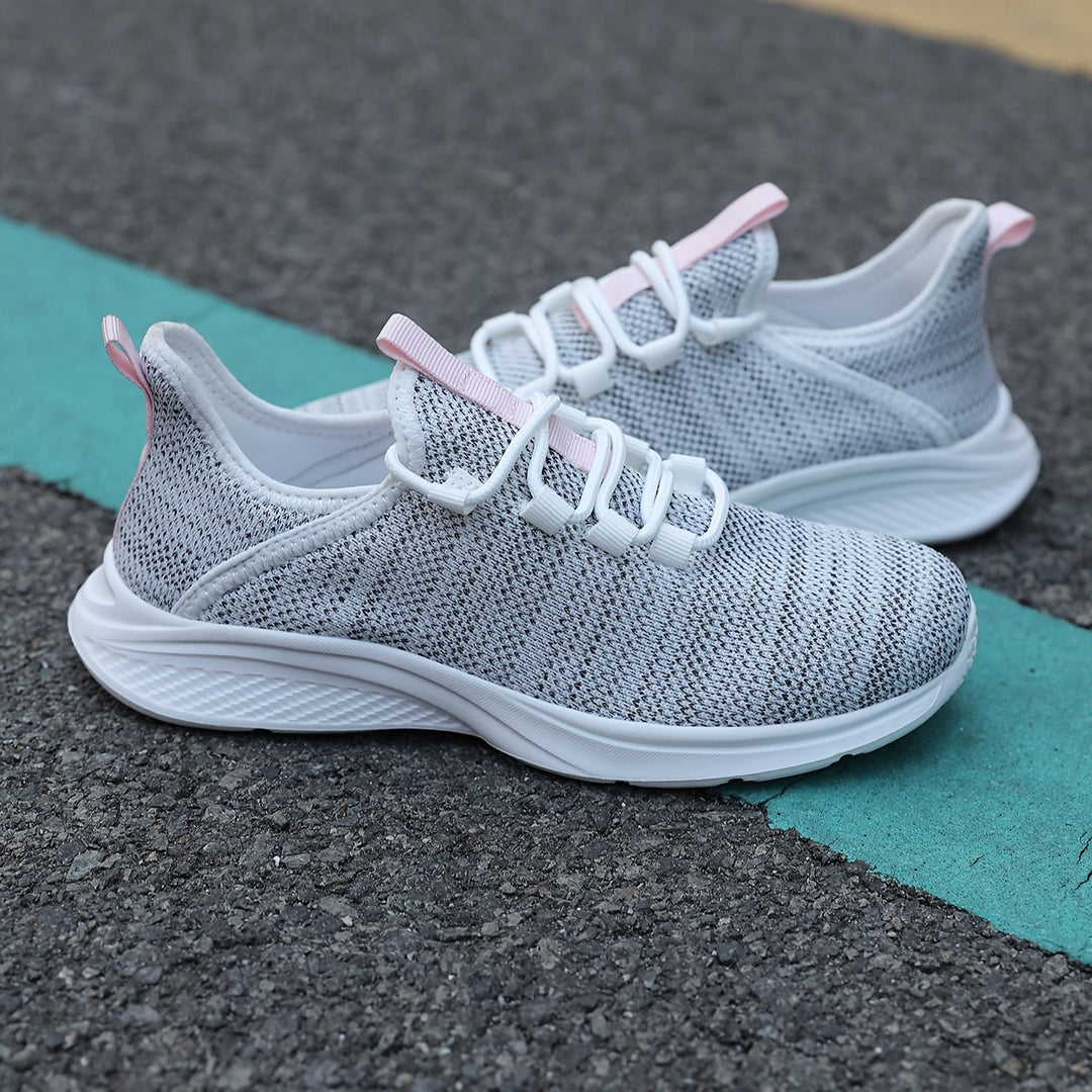 Ultra-lightweight and breathable trainers