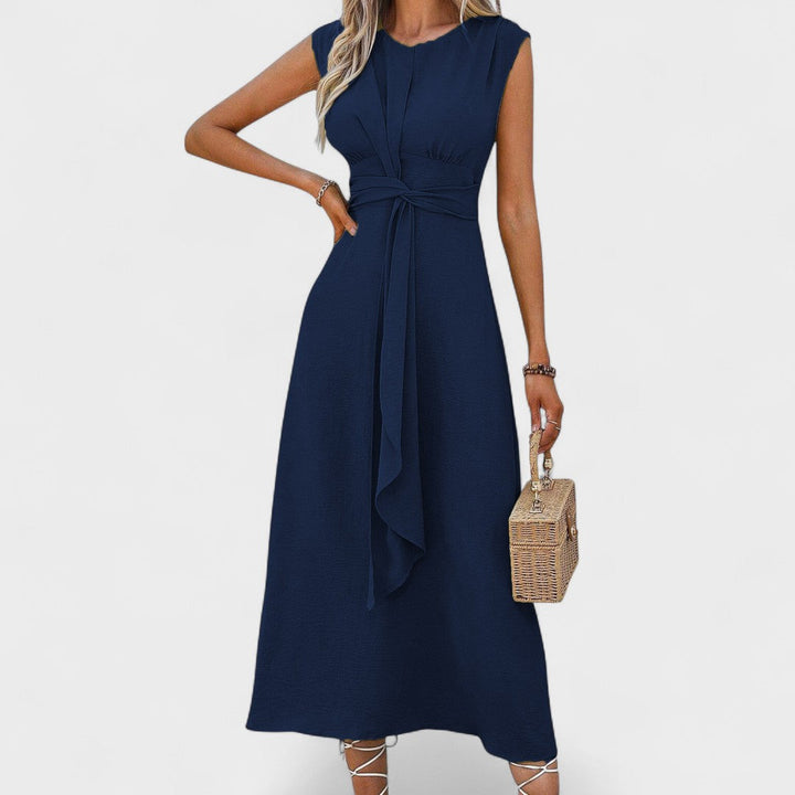 Andrea - Elegant sleeveless long dress with round neckline