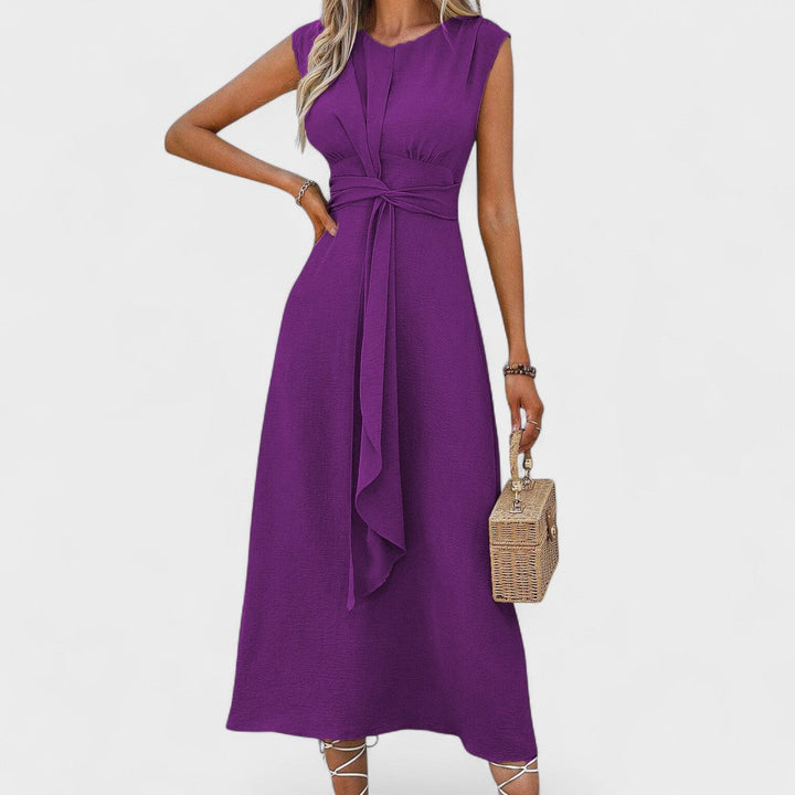 Andrea - Elegant sleeveless long dress with round neckline
