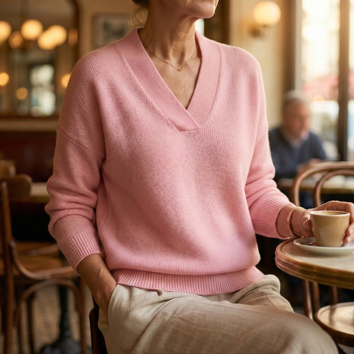 Faye | Soft V-Neck Jumper with a Casual Style