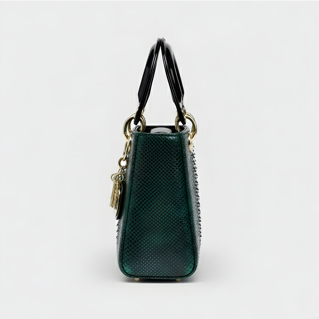 Izabela – Modern and Versatile Bag