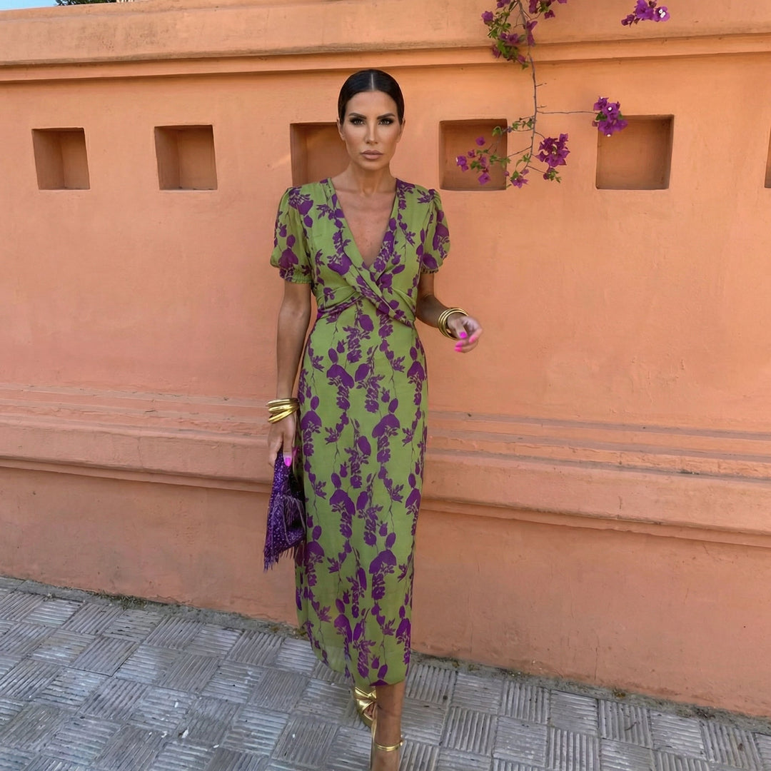 Ani – Elegant dress with large puff sleeves