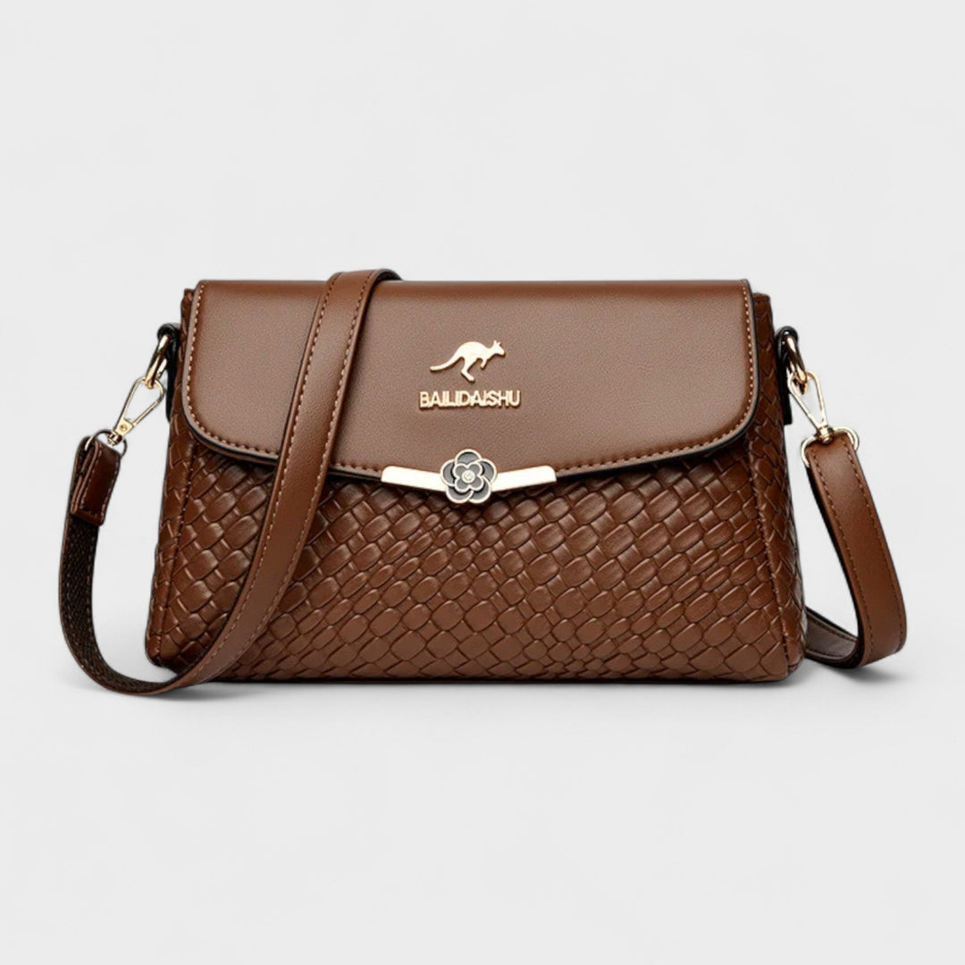 Erna - Small Luxury